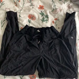 Lululemon size 4 dance jogger